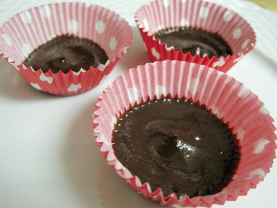cupcake liners with melted chocolate 