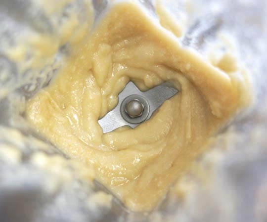 making macadamia nut fudge in a blender
