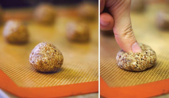 almond thumbprint cookie dough