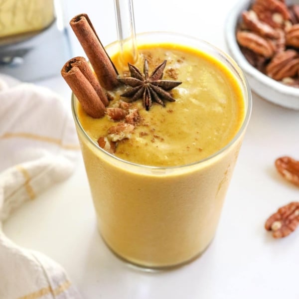 Pumpkin Smoothie (tastes like Pumpkin Pie!) - Detoxinista