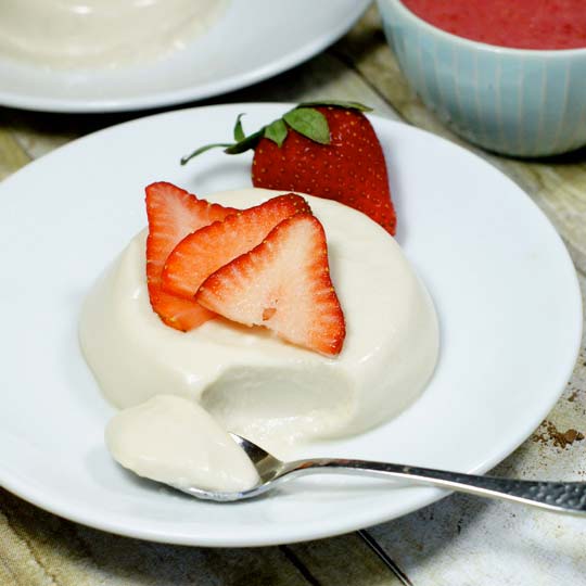 Easy Coconut Panna Cotta (Dairy-free)-image