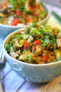 Quinoa and vegetable teriyaki bowl with forks