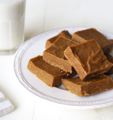 plate of Homemade Cookie Butter Freezer Fudge