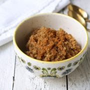 Quinoa Breakfast Porridge - Detoxinista
