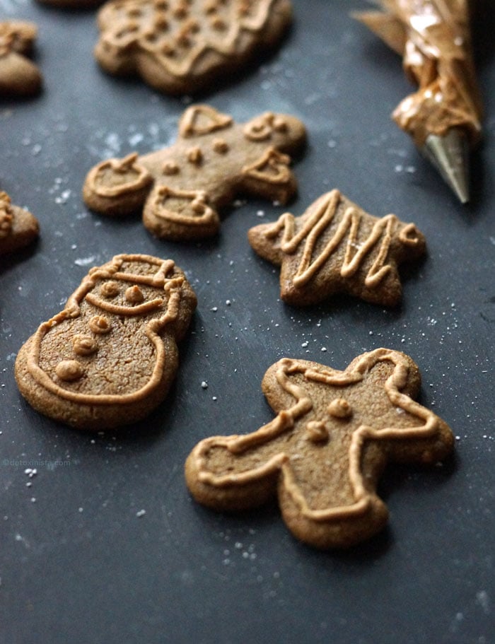 vegan gingerbread cookies with coconut sugar icing
