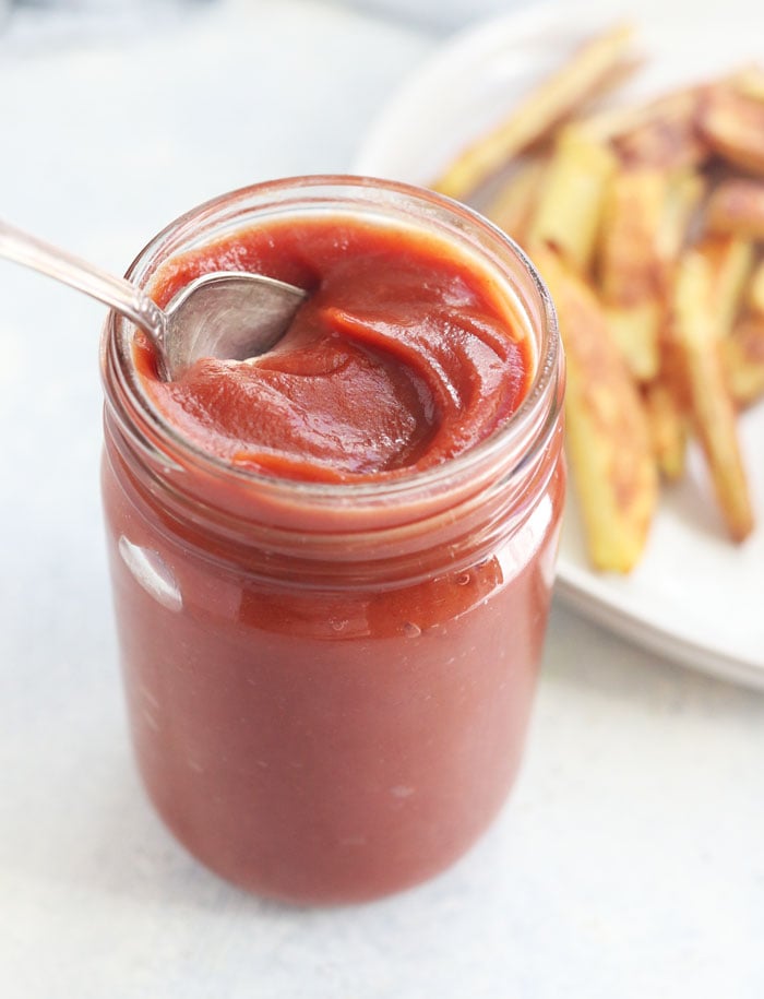 Easy Homemade Ketchup (Naturally Sweetened) - Minimalist Baker