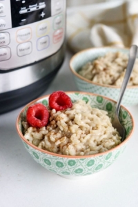 instant pot rice pudding with raspberries