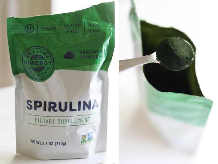 spirulina powder in bag