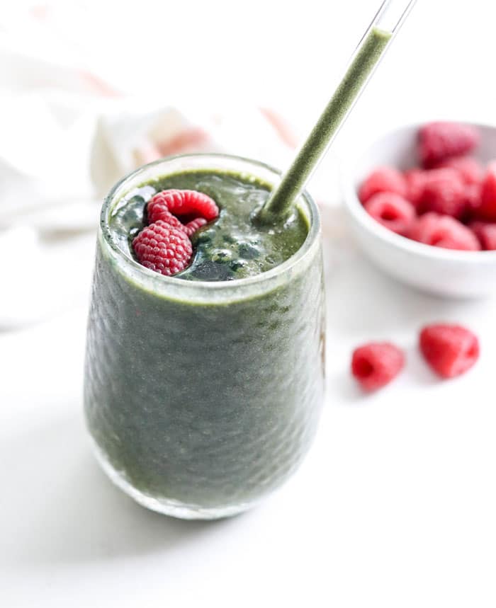 Blue Spirulina Smoothie Brain Mind Article 0803