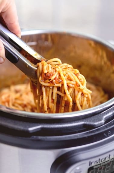 instant pot spaghetti with tongs