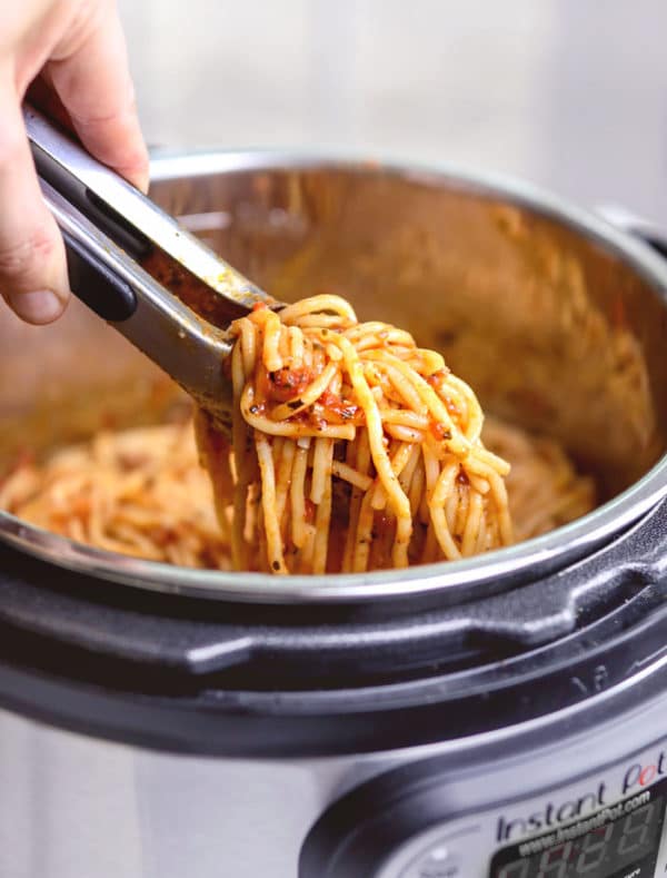 instant pot spaghetti with tongs