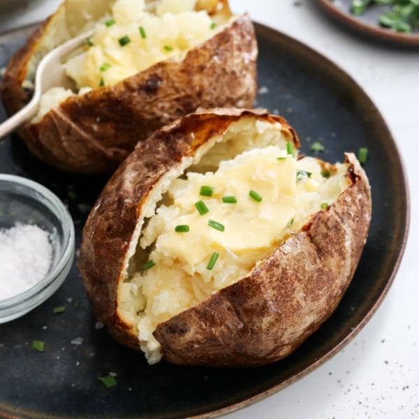 Air Fryer Baked Potatoes - Detoxinista