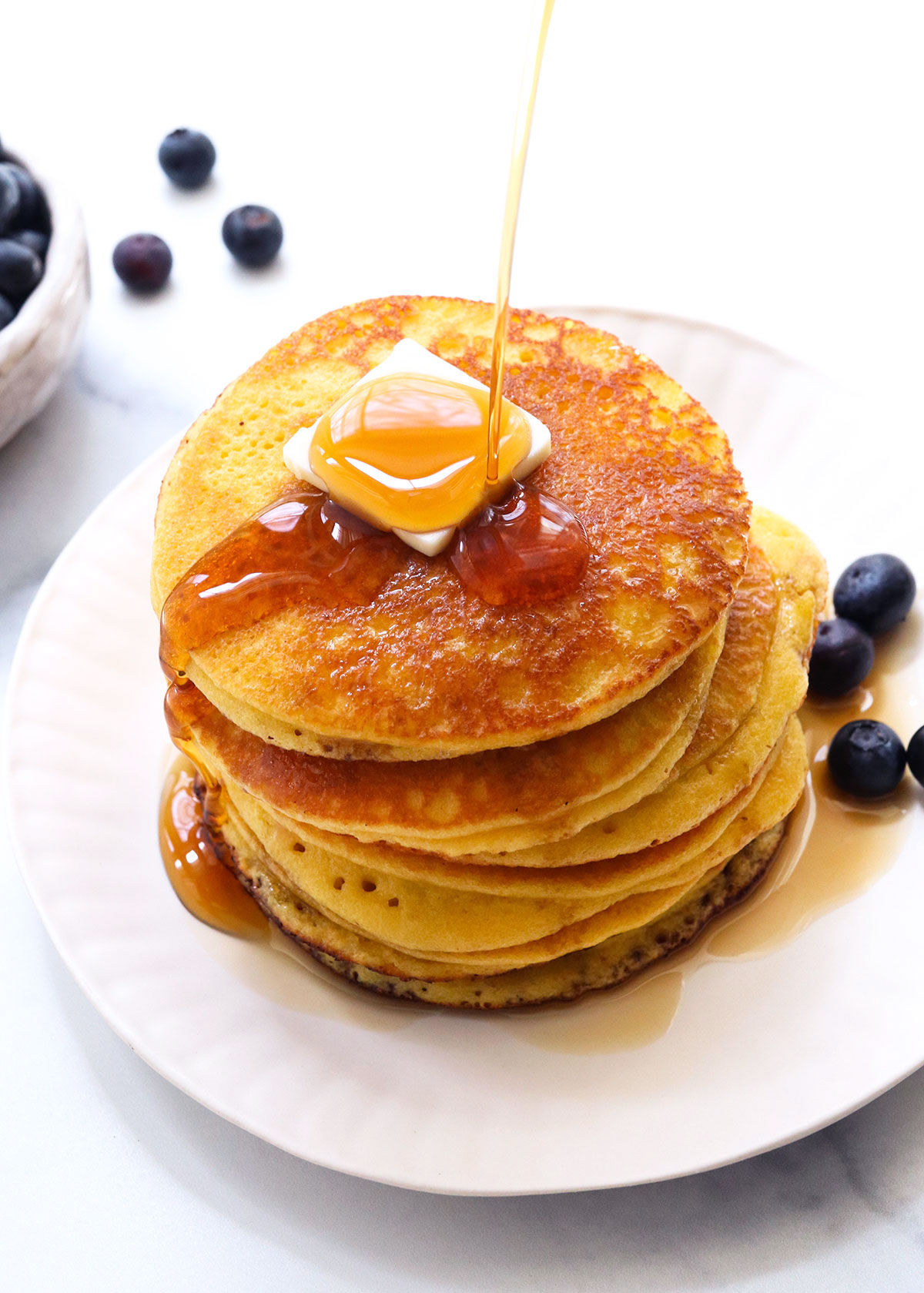 https://detoxinista.com/wp-content/uploads/2020/07/almond-flour-pancakes-recipe-photo.jpg