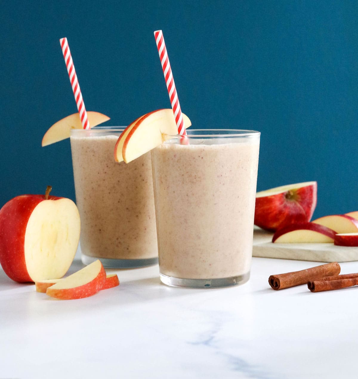 Perfect Apple Smoothie - Detoxinista