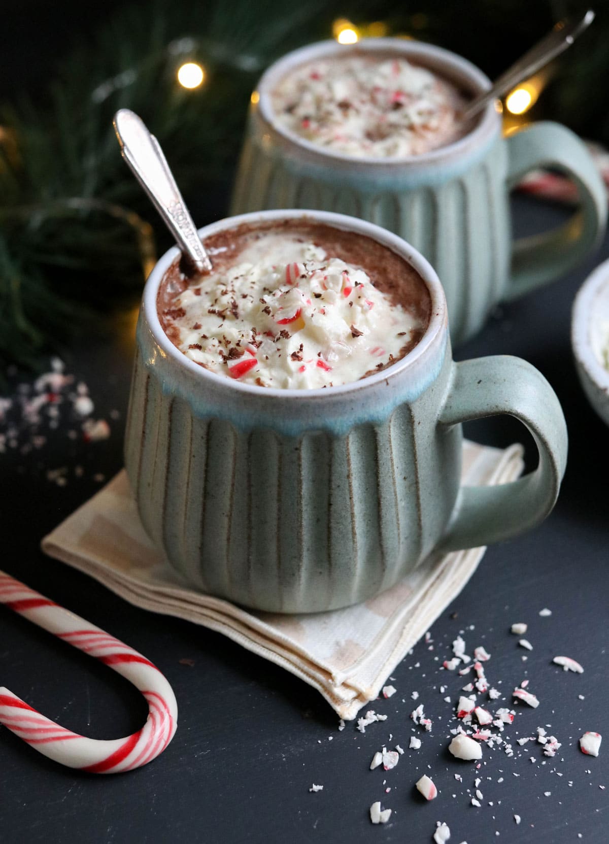 peppermint hot chocolate in two mugs