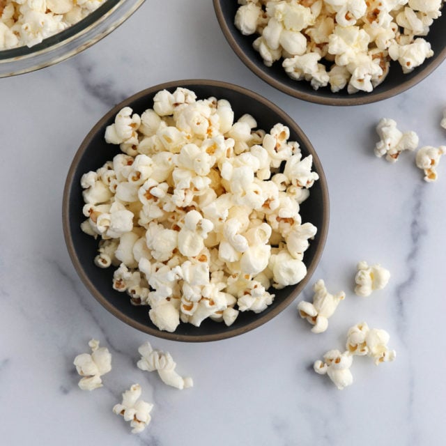 Stovetop Popcorn (Perfect Every Time!) - Detoxinista 4 Quarts Of Popcorn Is How Many Cups