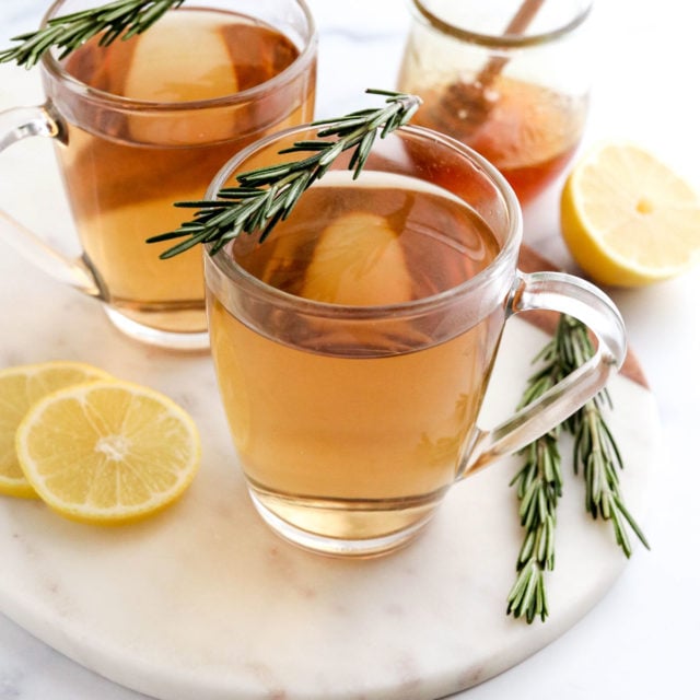 Easy Rosemary Tea - Detoxinista