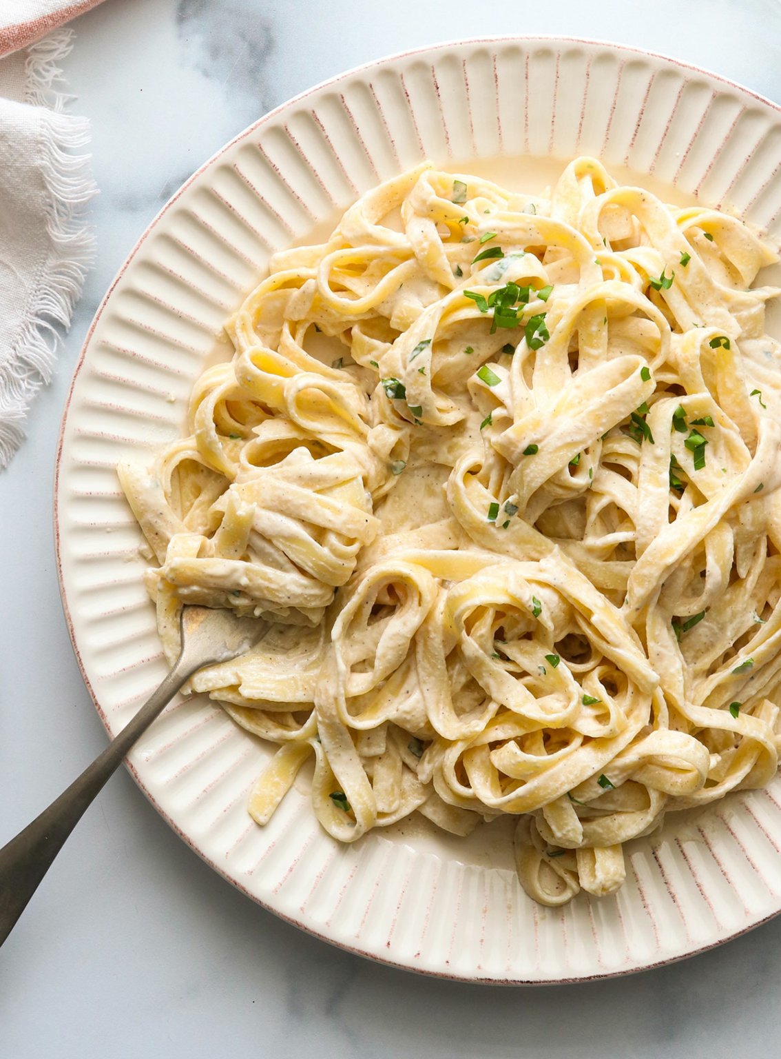 Best Vegan Alfredo Sauce - Detoxinista