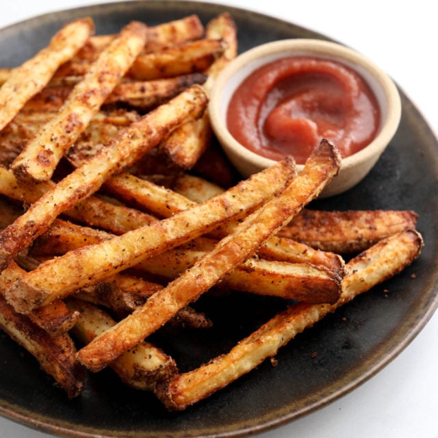 Crispy Baked French Fries - Detoxinista