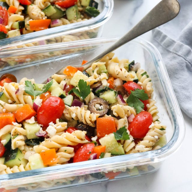 Greek Pasta Salad | A Healthy Make-Ahead Recipe! - Detoxinista