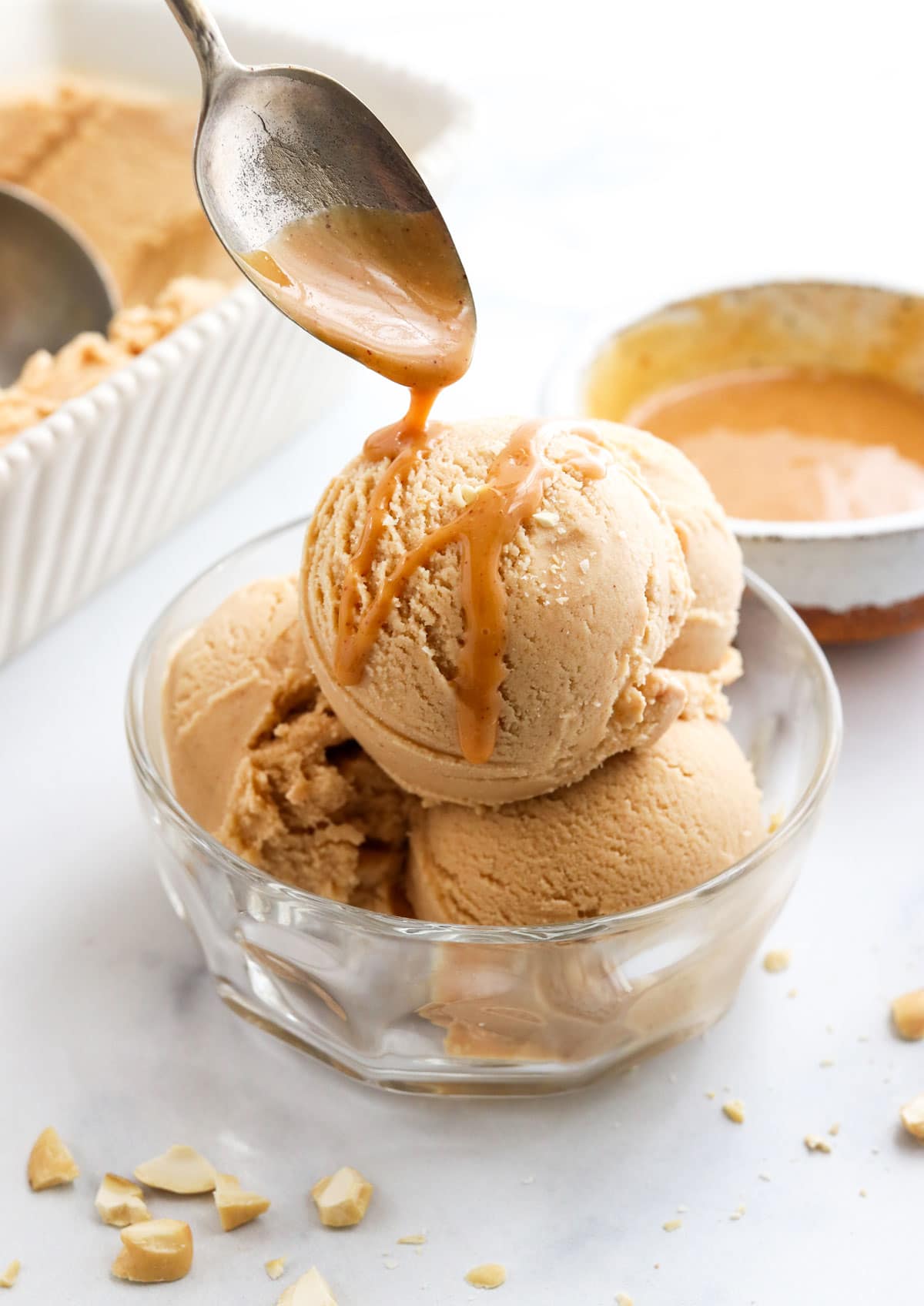 peanut butter ice cream with peanut butter drizzle