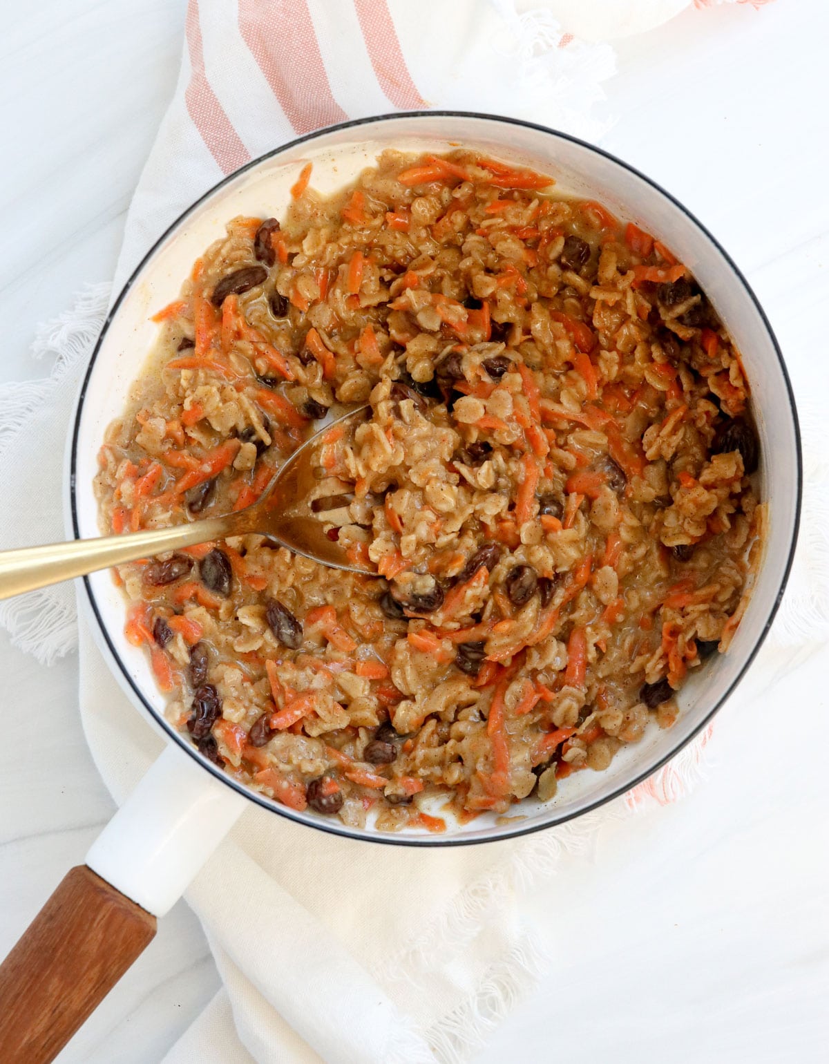 carrot oatmeal in saucepan
