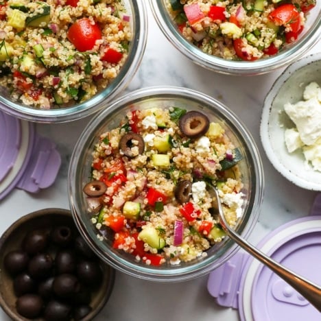 quinoa salad recipe served in 3 meal prep jars for a packed lunch.