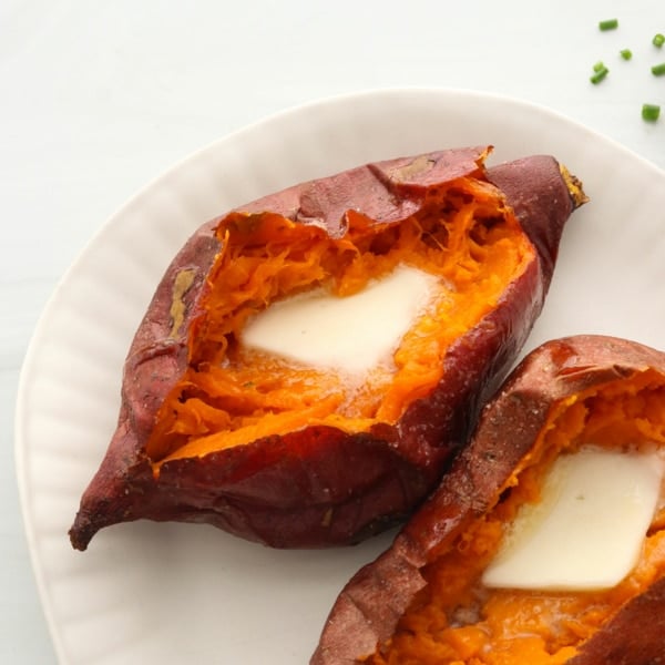 Baked Sweet Potatoes Detoxinista